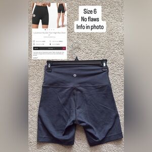 Lululemon Wundertrain biker shorts